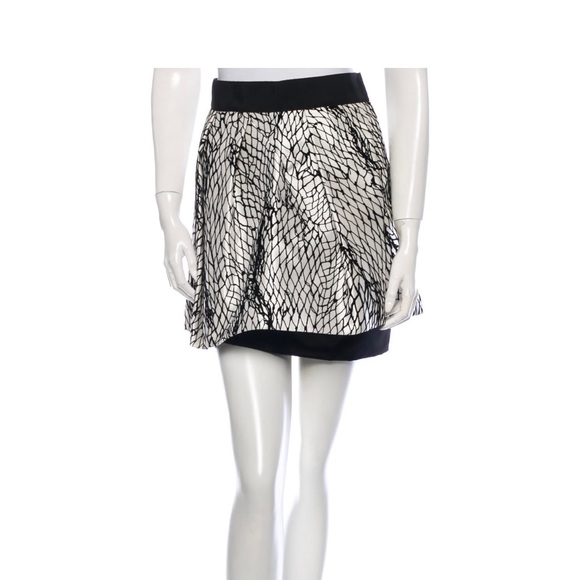 Dolce & Gabbana black and white skirt with silk underlay Size S - Picture 1 of 5